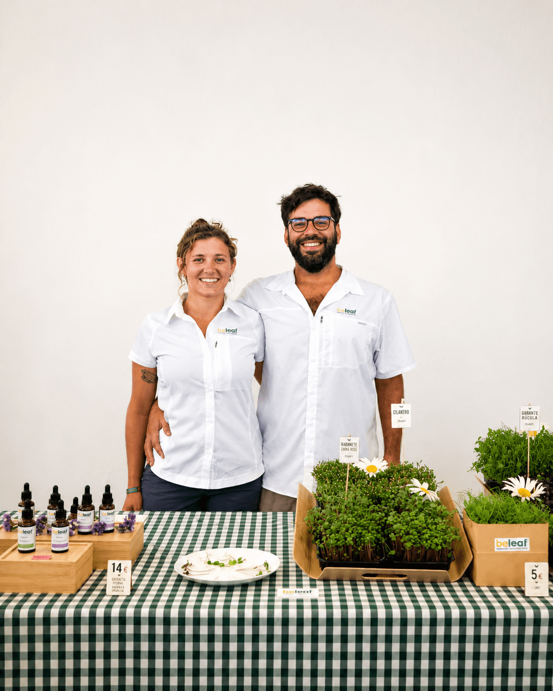Portrait of Santi and Inés with Beleaf microgreens